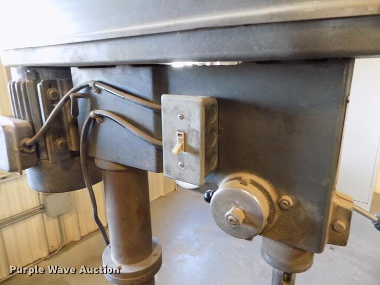 image for item FH9019 Chicago Power Tools AI-27 drill press