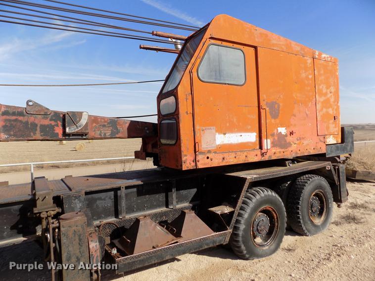 image for item FH9024 Link Belt HC-78A crane