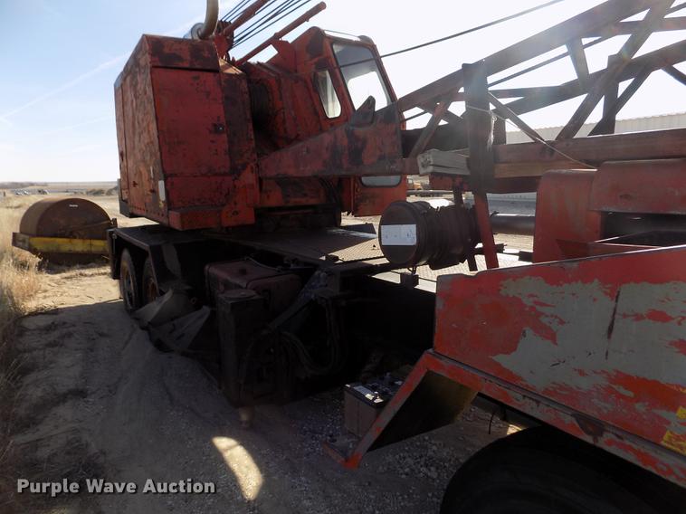 image for item FH9024 Link Belt HC-78A crane