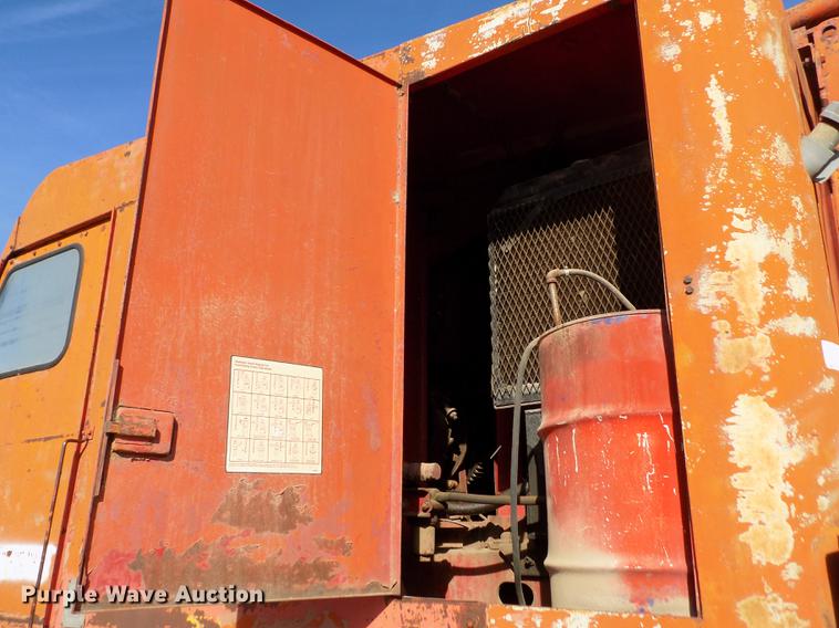 image for item FH9024 Link Belt HC-78A crane