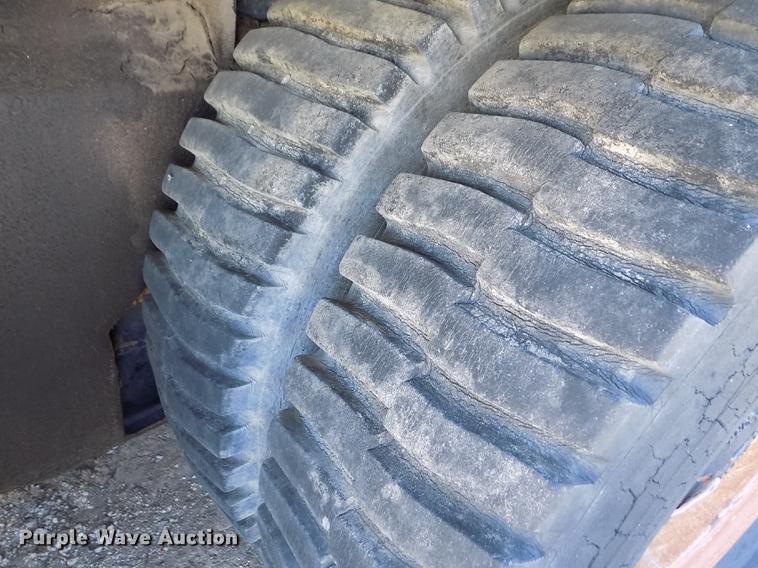 image for item FH9024 Link Belt HC-78A crane