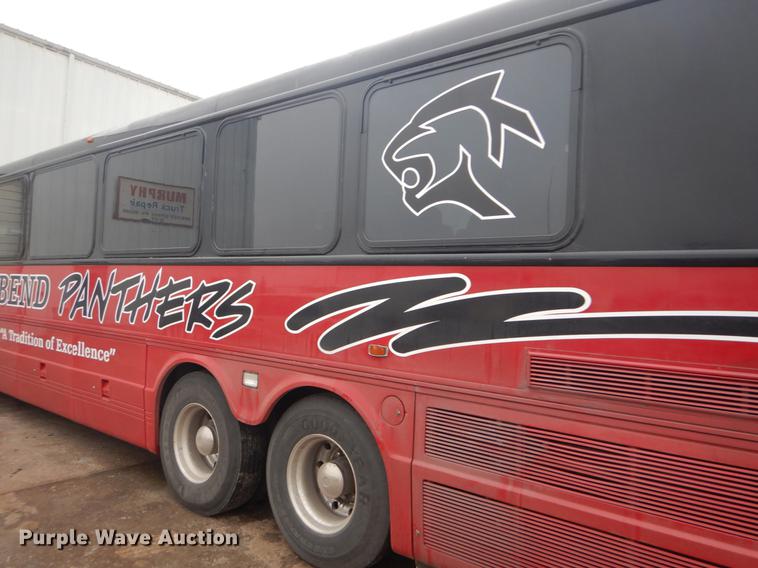 image for item FH9044 2000 Blue Bird LTC-40 coach bus