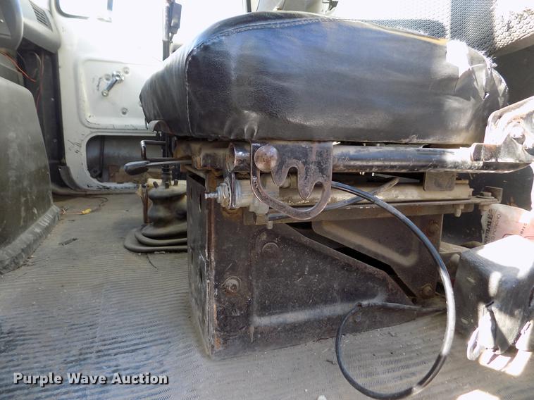 image for item FH9059 1987 Ford LN8000 refuse truck