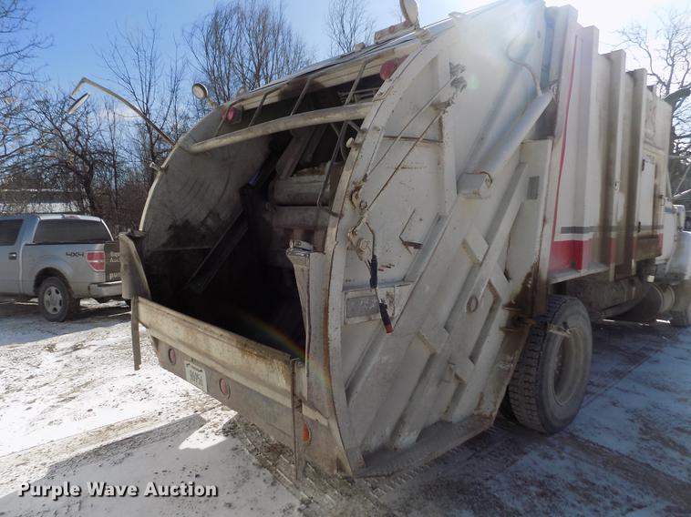 image for item FH9059 1987 Ford LN8000 refuse truck
