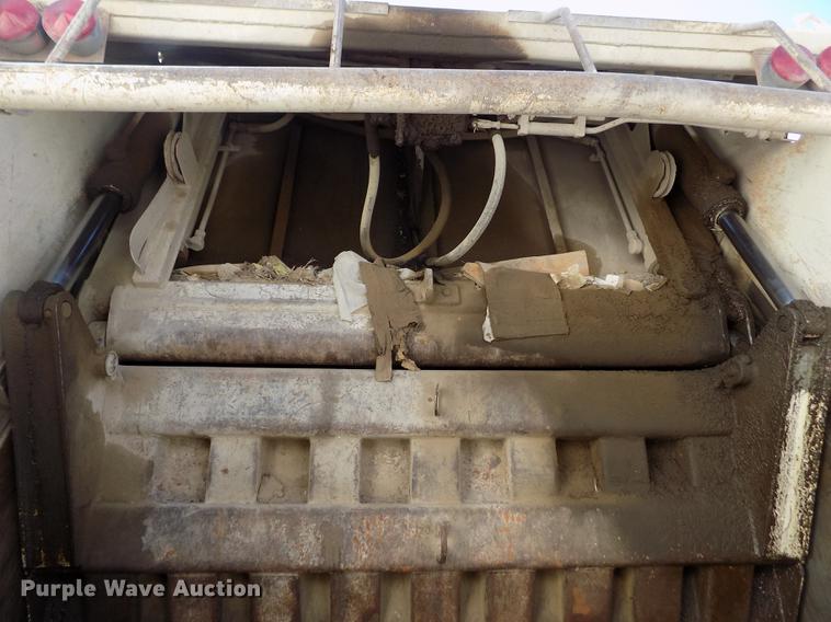 image for item FH9059 1987 Ford LN8000 refuse truck