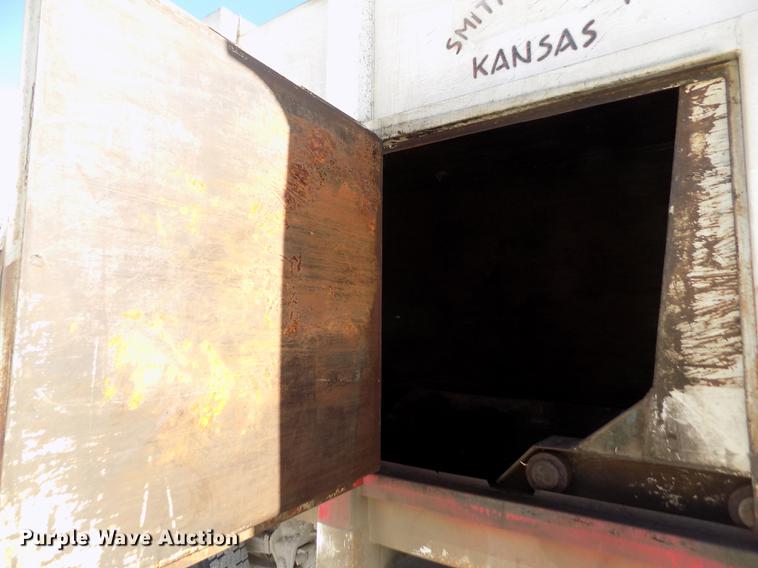 image for item FH9059 1987 Ford LN8000 refuse truck