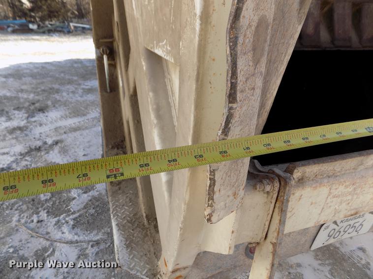 image for item FH9059 1987 Ford LN8000 refuse truck