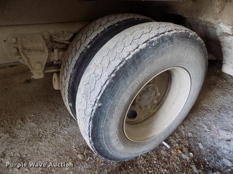 image for item FH9059 1987 Ford LN8000 refuse truck