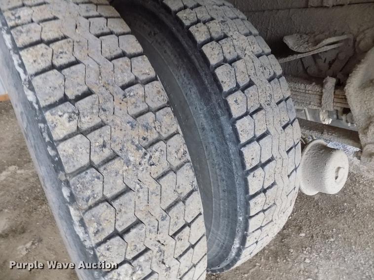 image for item FH9059 1987 Ford LN8000 refuse truck