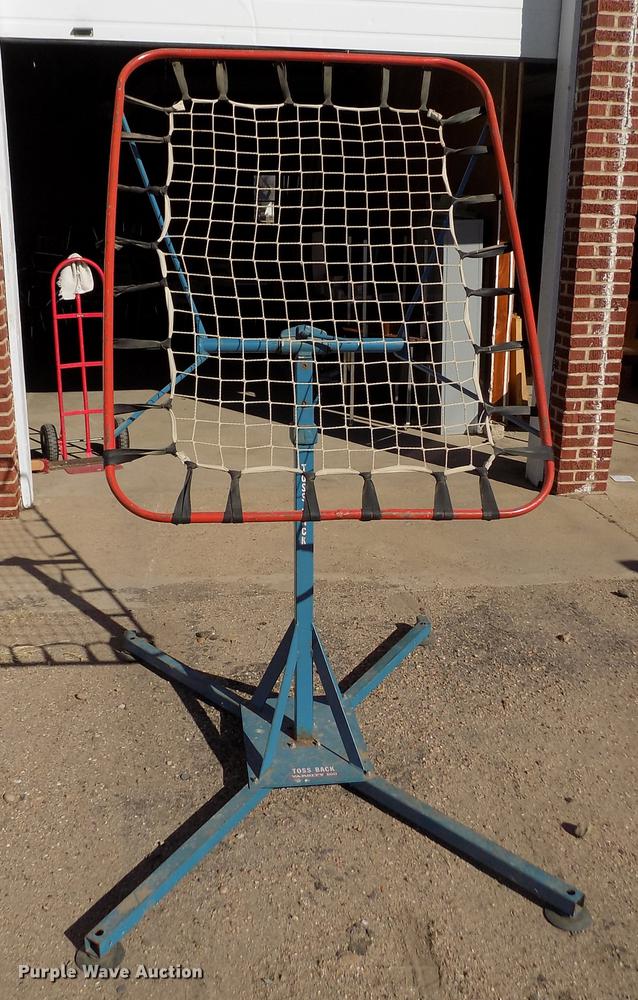 image for item FH9068 Toss Back Varsity 100 basket ball return