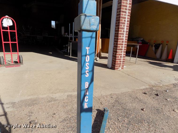 image for item FH9068 Toss Back Varsity 100 basket ball return