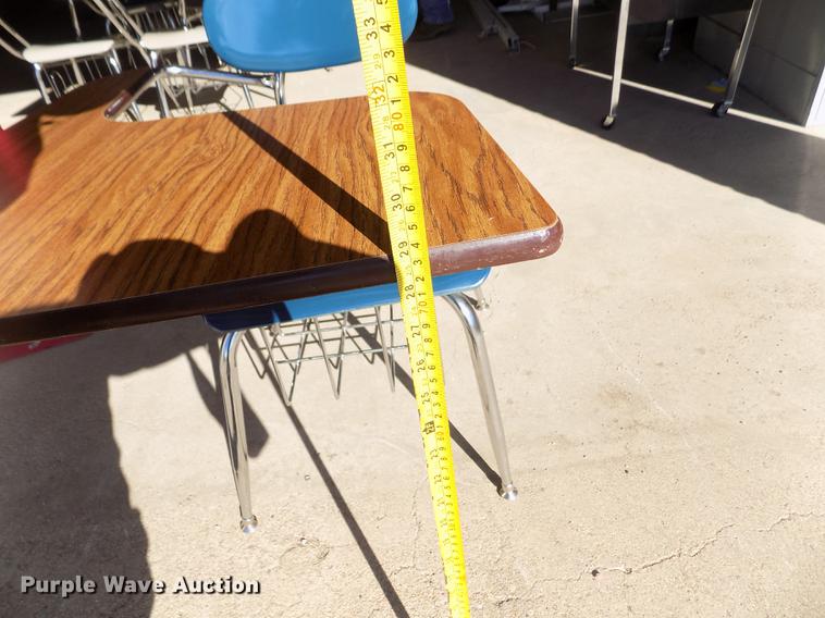 image for item FH9069 (15) student desks