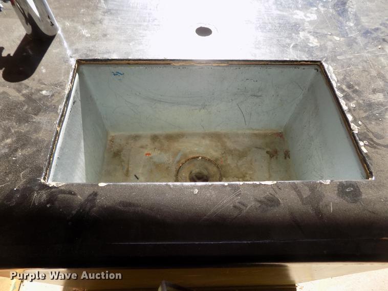 image for item FH9073 *Furniture