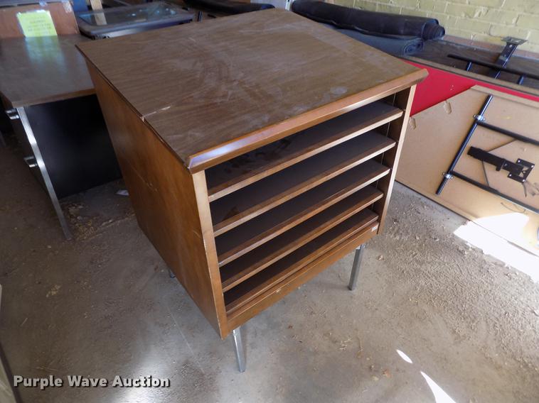 image for item FH9073 *Furniture