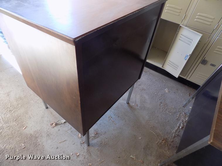 image for item FH9073 *Furniture