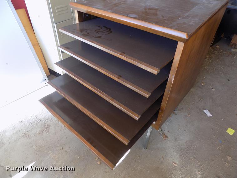 image for item FH9073 *Furniture