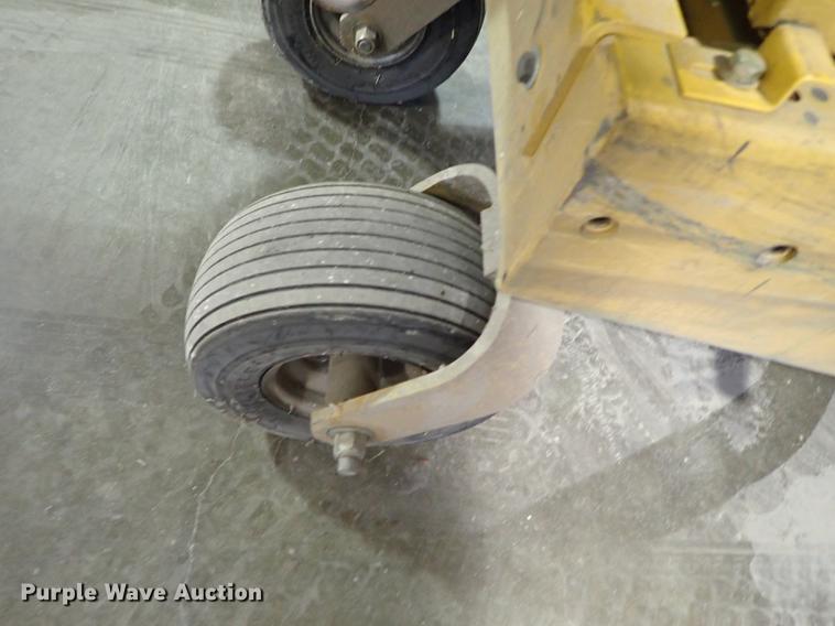 image for item FH9638 Hustler 4600 ZTR lawn mower