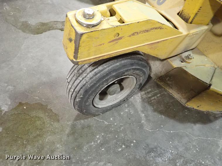 image for item FH9638 Hustler 4600 ZTR lawn mower