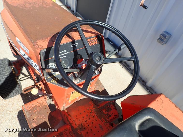 image for item FL9566 Ingersoll 222 tractor