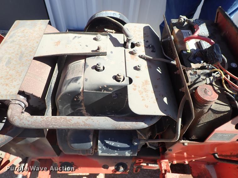 image for item FL9566 Ingersoll 222 tractor