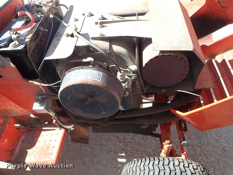 image for item FL9566 Ingersoll 222 tractor