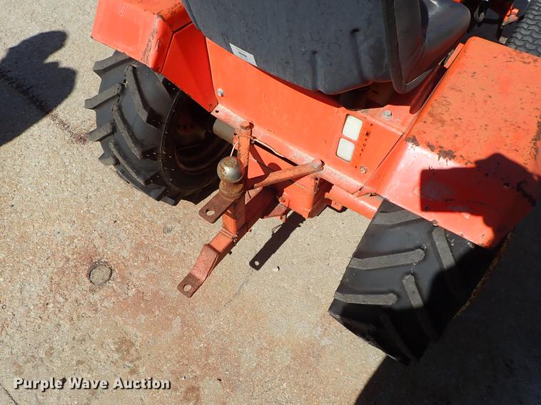 image for item FL9566 Ingersoll 222 tractor