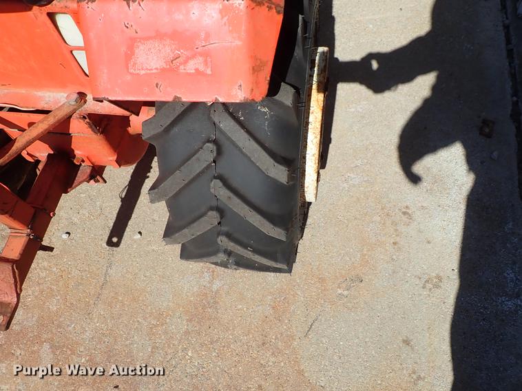 image for item FL9566 Ingersoll 222 tractor