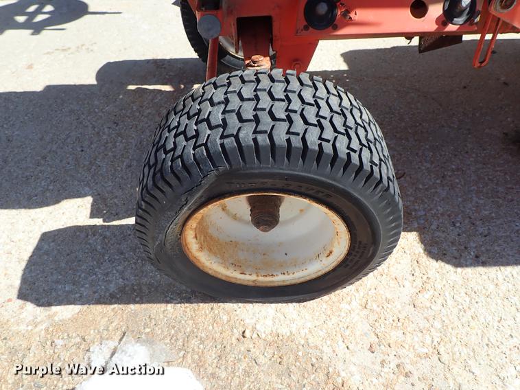 image for item FL9566 Ingersoll 222 tractor