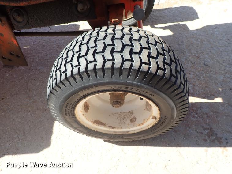 image for item FL9566 Ingersoll 222 tractor