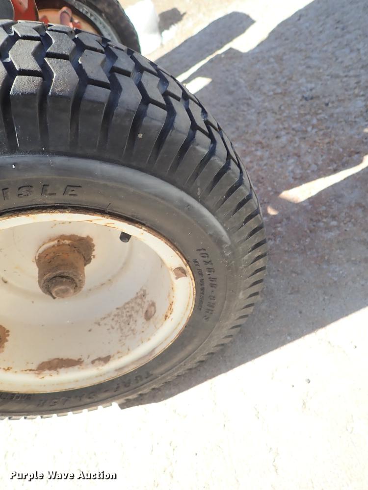 image for item FL9566 Ingersoll 222 tractor