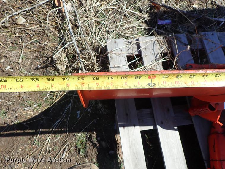 image for item FL9566 Ingersoll 222 tractor