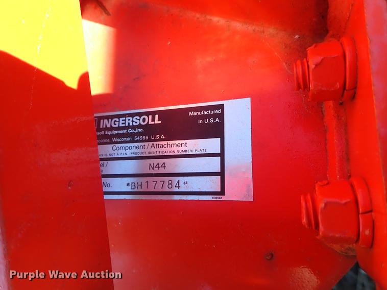 image for item FL9566 Ingersoll 222 tractor