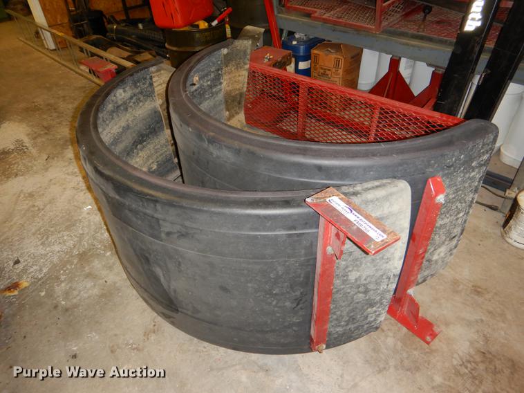 image for item FM9755 (2) hard plastic fenders