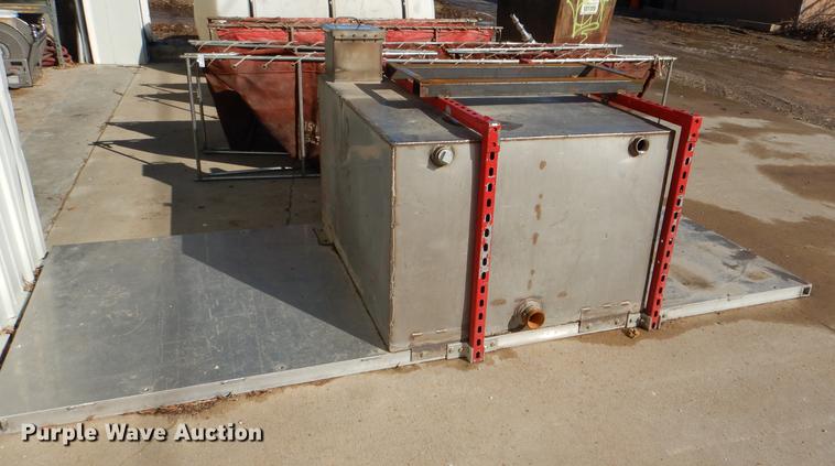image for item FM9756 Shop built stainless steel tank