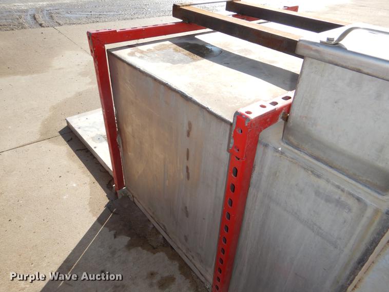 image for item FM9756 Shop built stainless steel tank