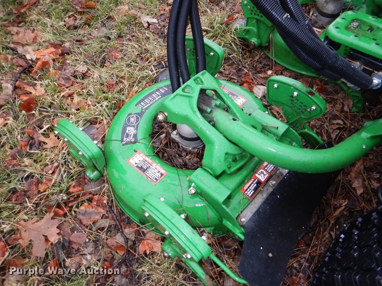 image for item FM9760 2007 John Deere 3245C lawn mower