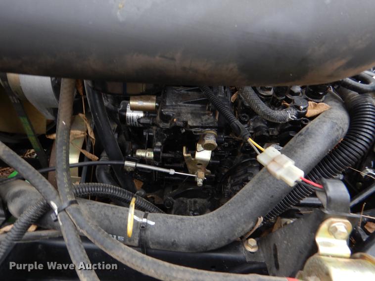 image for item FM9760 2007 John Deere 3245C lawn mower