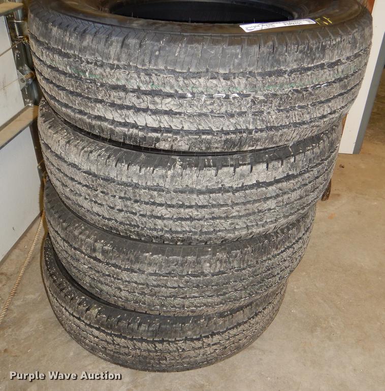 image for item FM9761 (4) Firestone 245/75R17 tires