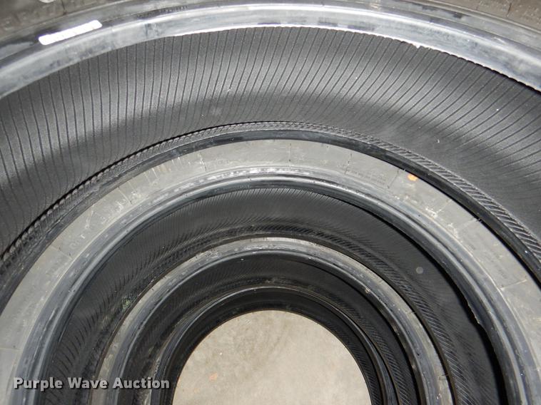 image for item FM9761 (4) Firestone 245/75R17 tires