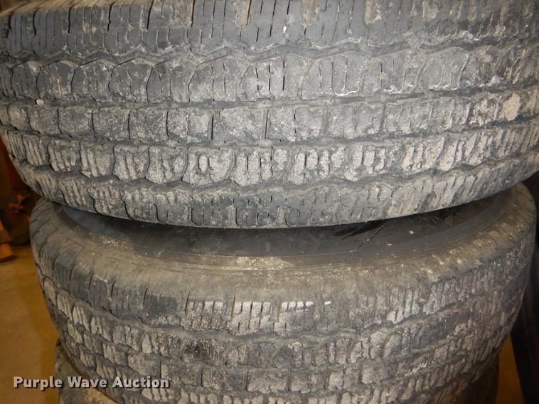 image for item FM9762 (7) 215/85R16 tires and wheels