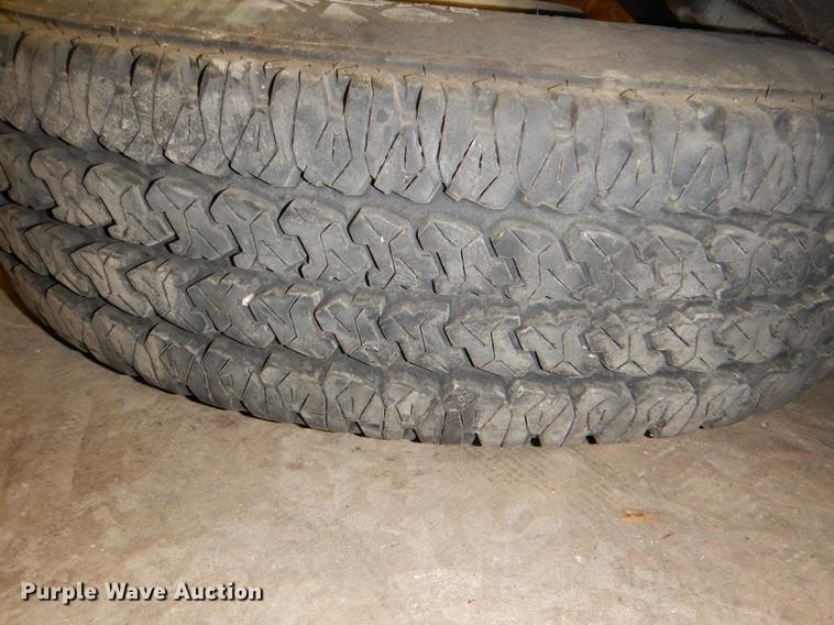 image for item FM9762 (7) 215/85R16 tires and wheels