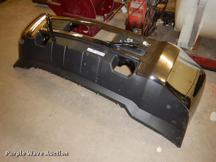 image for item FM9763 2019 Chevrolet Silverado 2500HD bumper