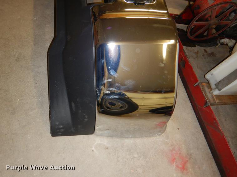 image for item FM9763 2019 Chevrolet Silverado 2500HD bumper