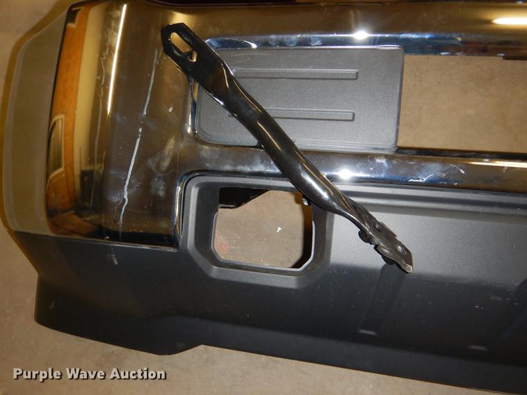 image for item FM9763 2019 Chevrolet Silverado 2500HD bumper