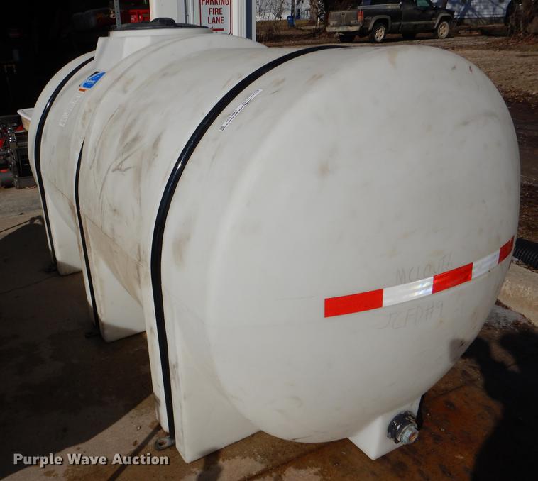 image for item FM9768 Poly tank