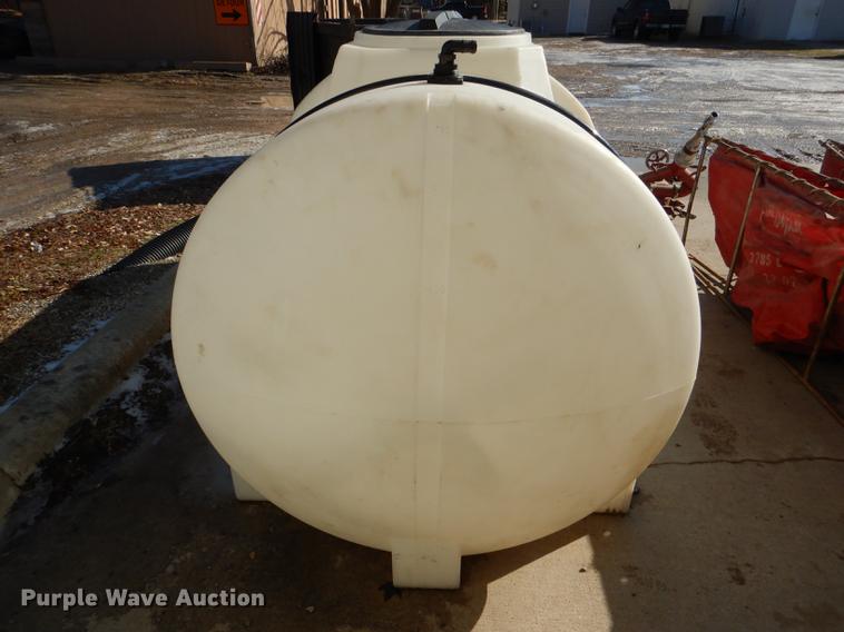 image for item FM9768 Poly tank