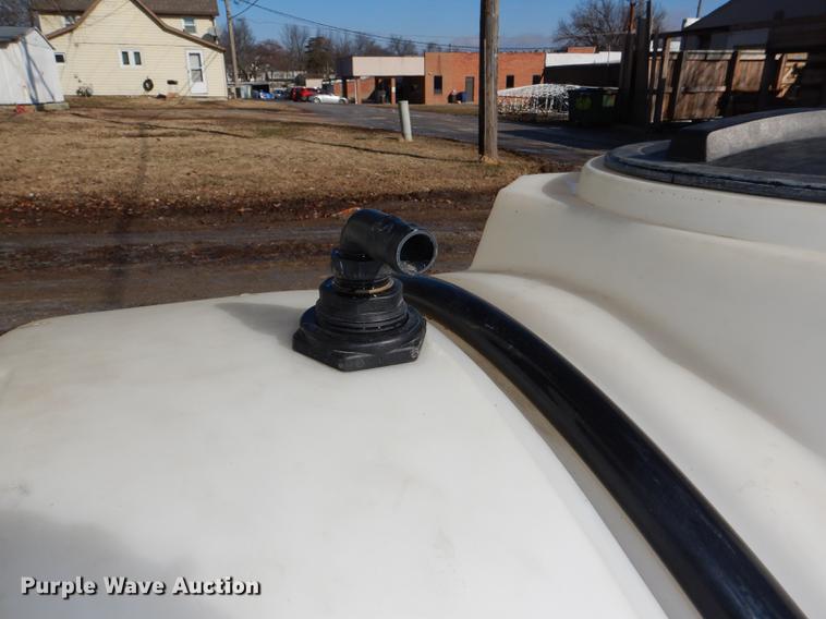 image for item FM9768 Poly tank