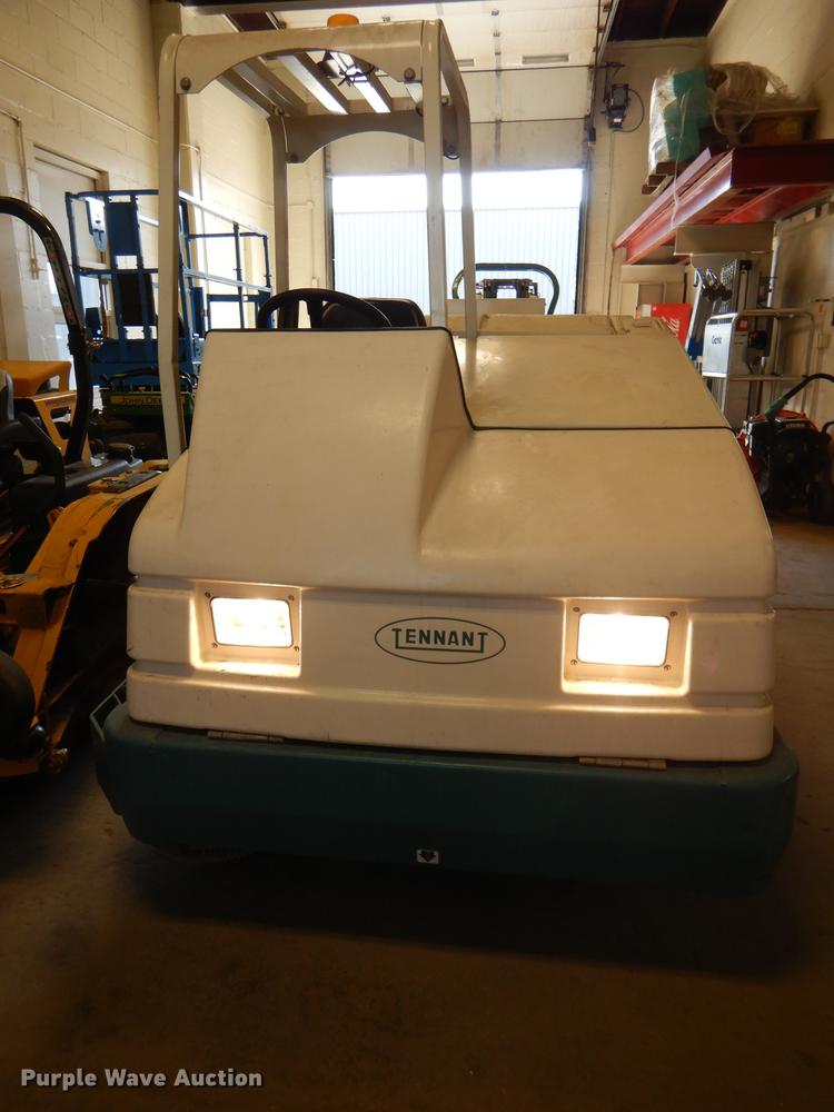 image for item FM9815 Tennant 7400 floor cleaner