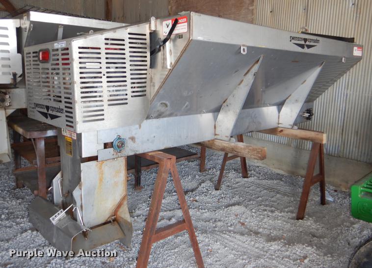 image for item FM9817 Swenson stainless steel V-box spreader
