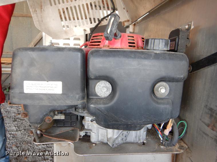 image for item FM9817 Swenson stainless steel V-box spreader